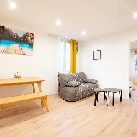 Budget Avec Parking Au Centre-ville Charleville-Mézières