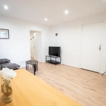 Budget Avec Parking Au Centre-ville Διαμέρισμα *