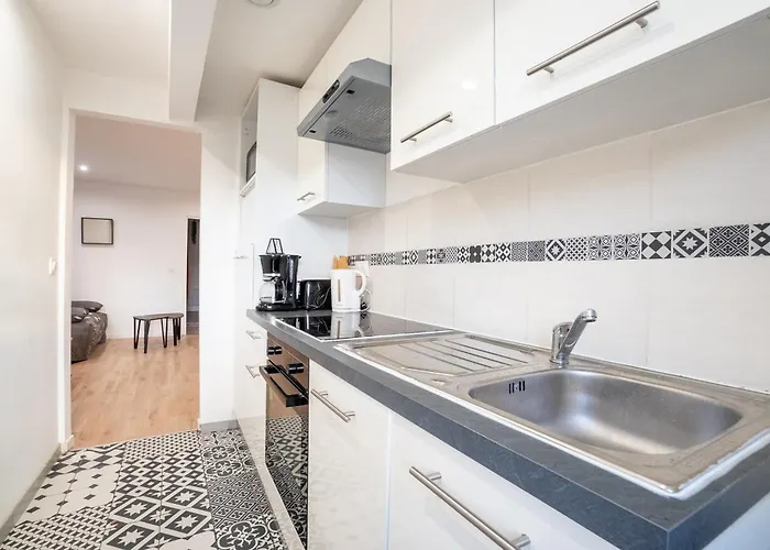 Budget Avec Parking Au Centre-ville Lägenhet *