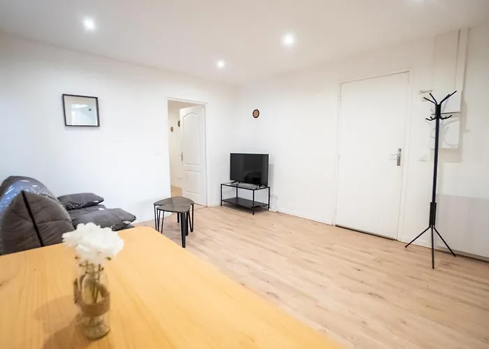 Budget Avec Parking Au Centre-ville Lägenhet *