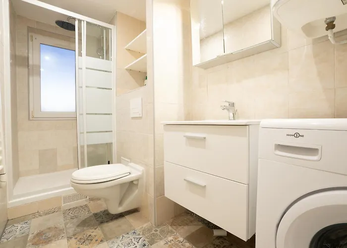 Budget Avec Parking Au Centre-ville Lägenhet