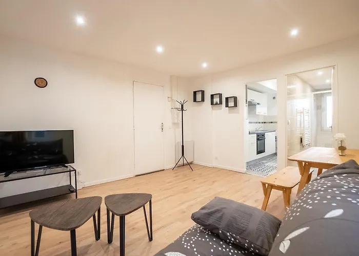 Budget Avec Parking Au Centre-ville *